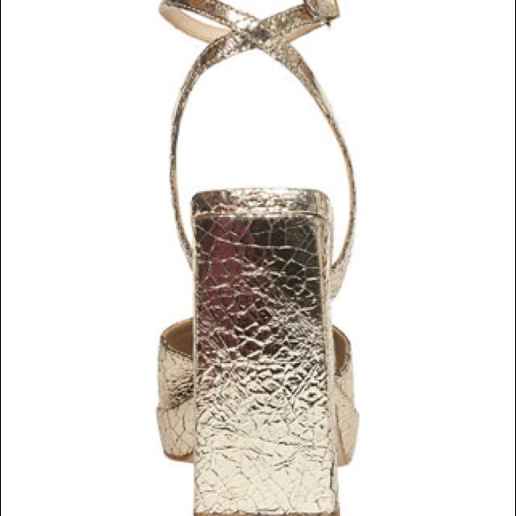 Steve Madden Gold Chunky Gold Platforms - Picture 4 of 4